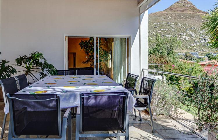 To Let 4 Bedroom Property for Rent in Llandudno Western Cape